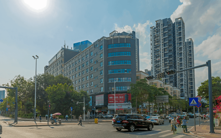 龙城商业中心